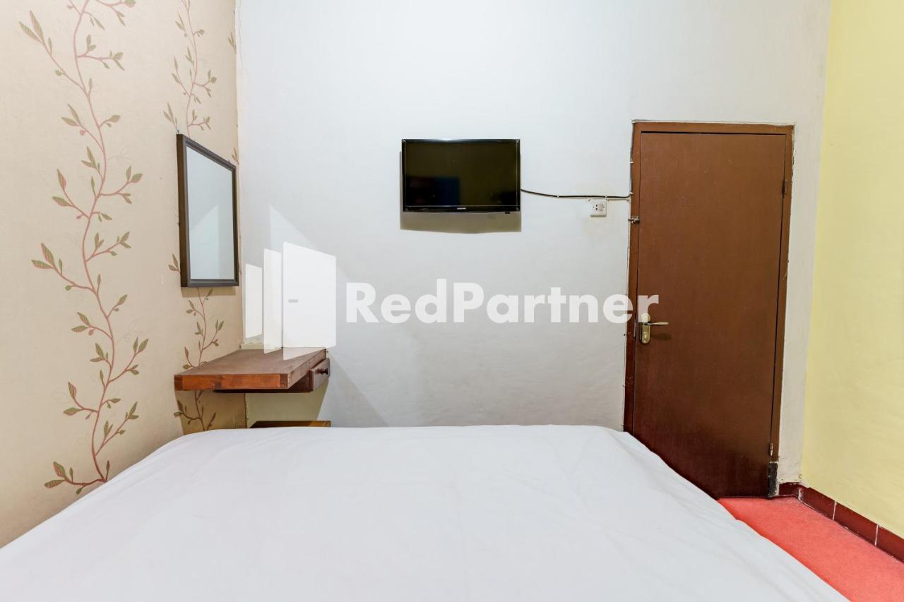 Nafisa Homestay Syariah Near Jatim Park 3 Batu Mitra Reddoorz Malang Esterno foto