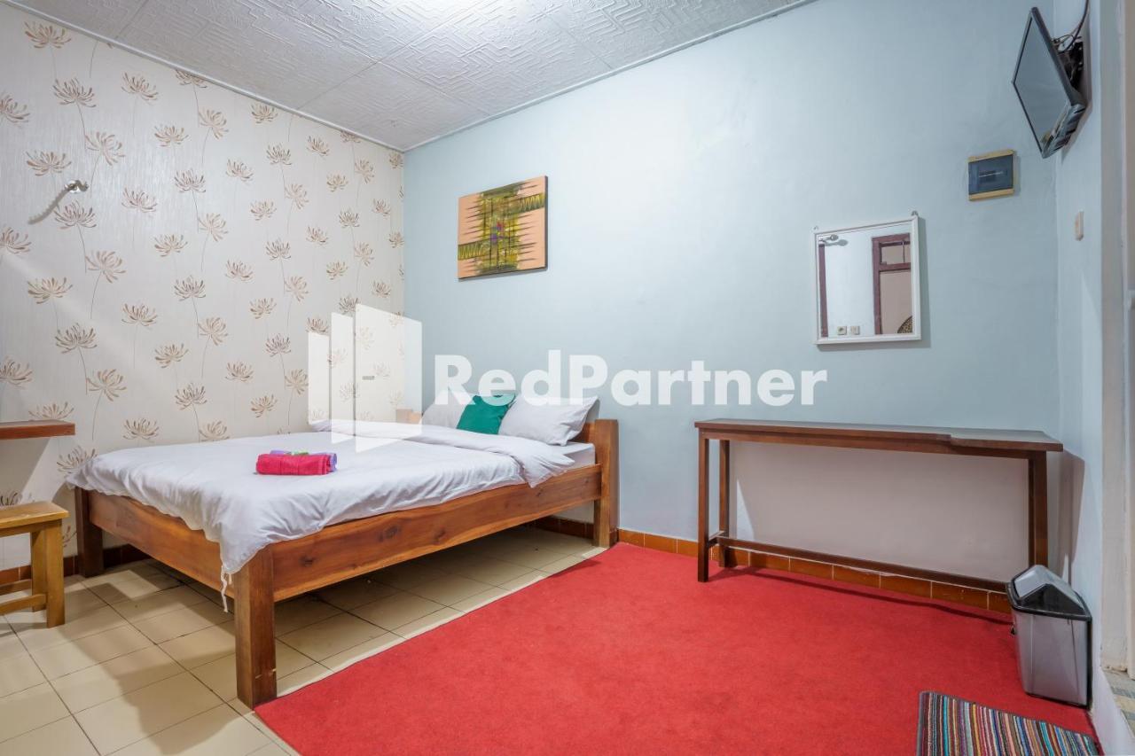 Nafisa Homestay Syariah Near Jatim Park 3 Batu Mitra Reddoorz Malang Esterno foto